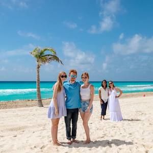 Meet your Posher, Carie